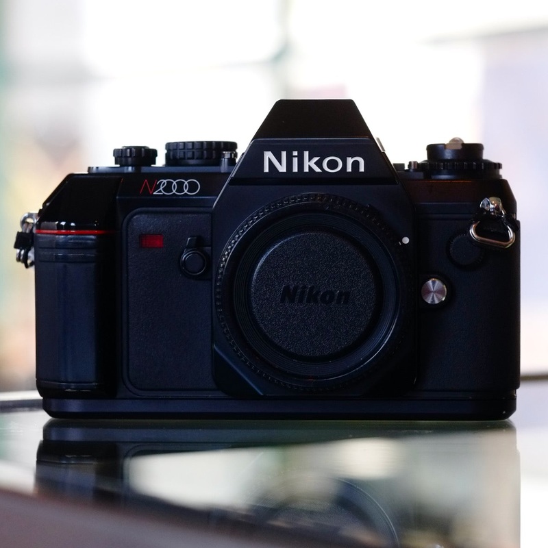 Nikon N2000
