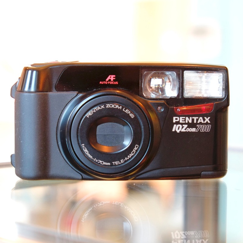 Pentax IQZoom 700
