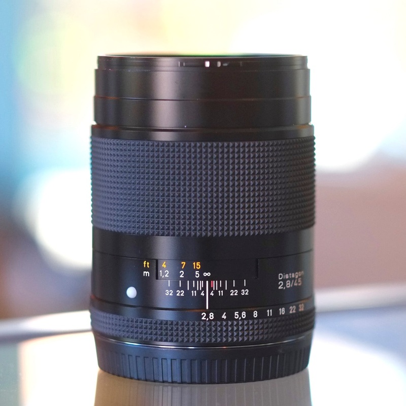 Carl Zeiss Distagon 45mm f2.8 T* for Contax 645