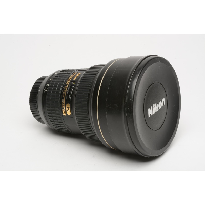 Nikon AF-S Nikkor 14-24mm f/2.8 G ED N w/Caps, very sharp, *Read