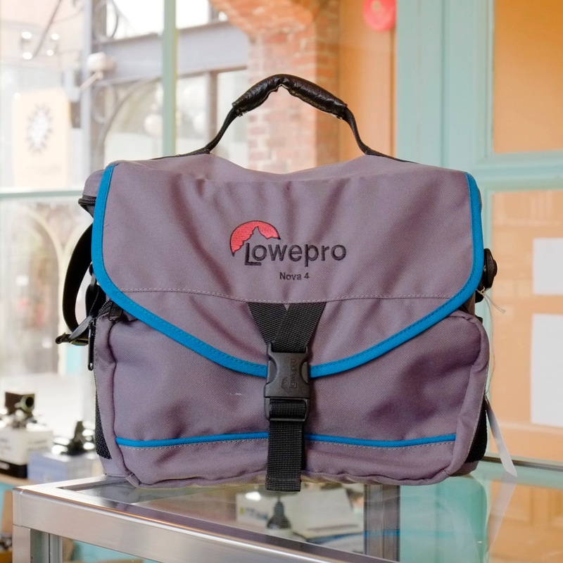 Lowepro Nova 4