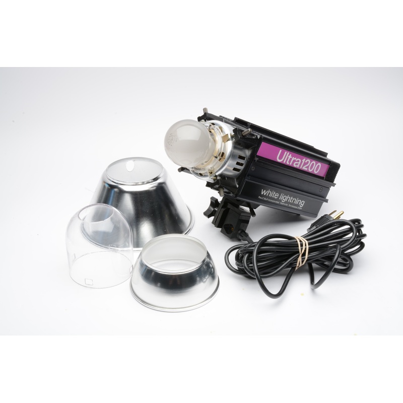 Paul Buff White Lightning Ultra 1200, reflectors, protectors, bulbs / tube, tested