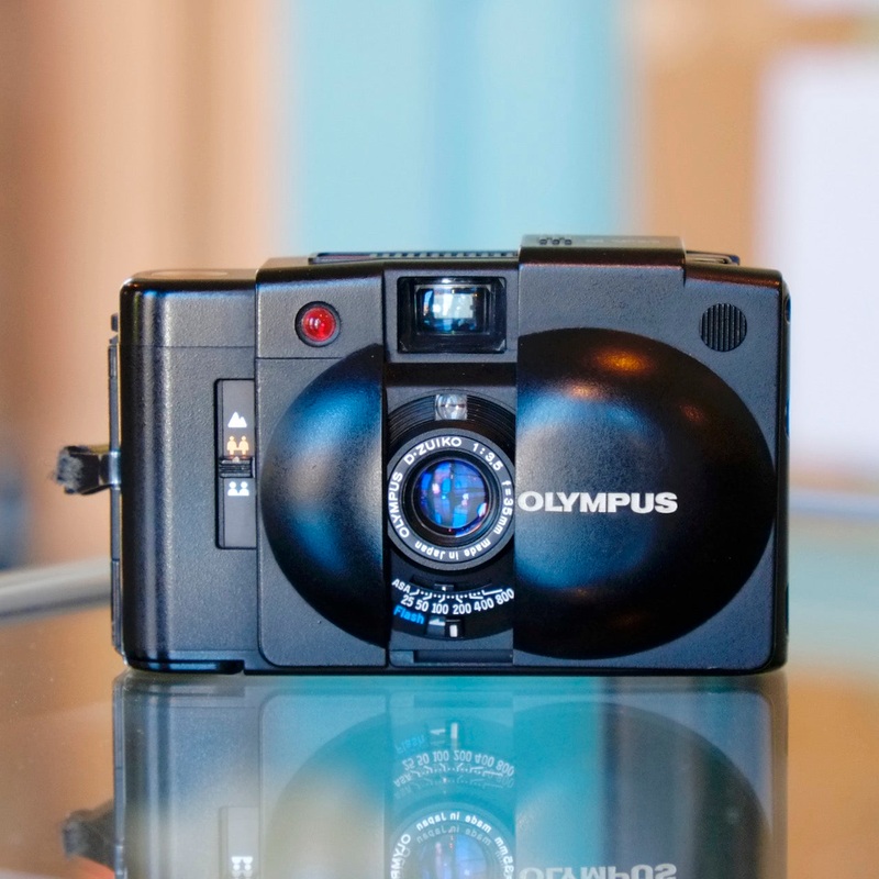 Olympus XA2
