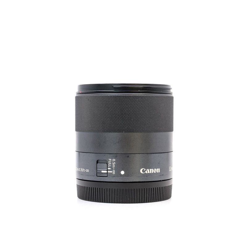 Canon EF-M 32mm f/1.4 STM