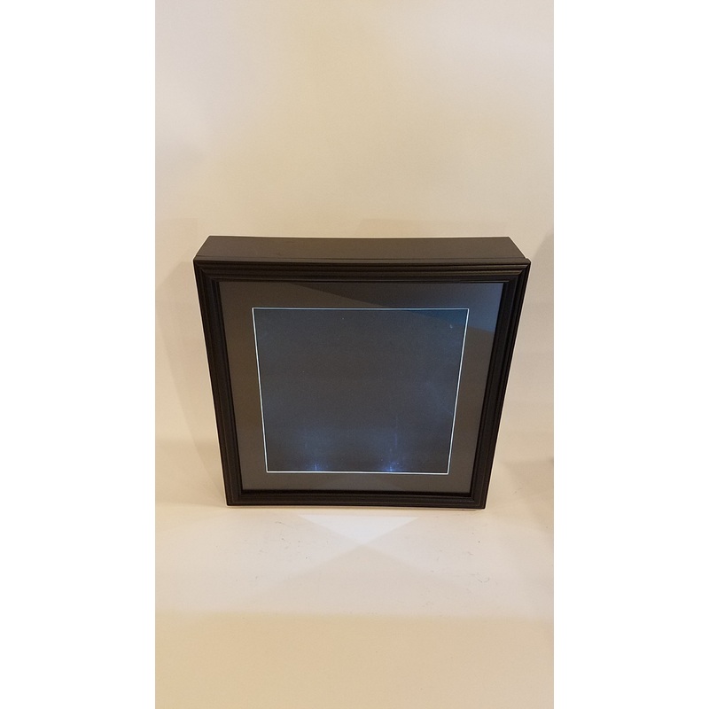 Burnes 11×14 LED Lighted ShadowBox