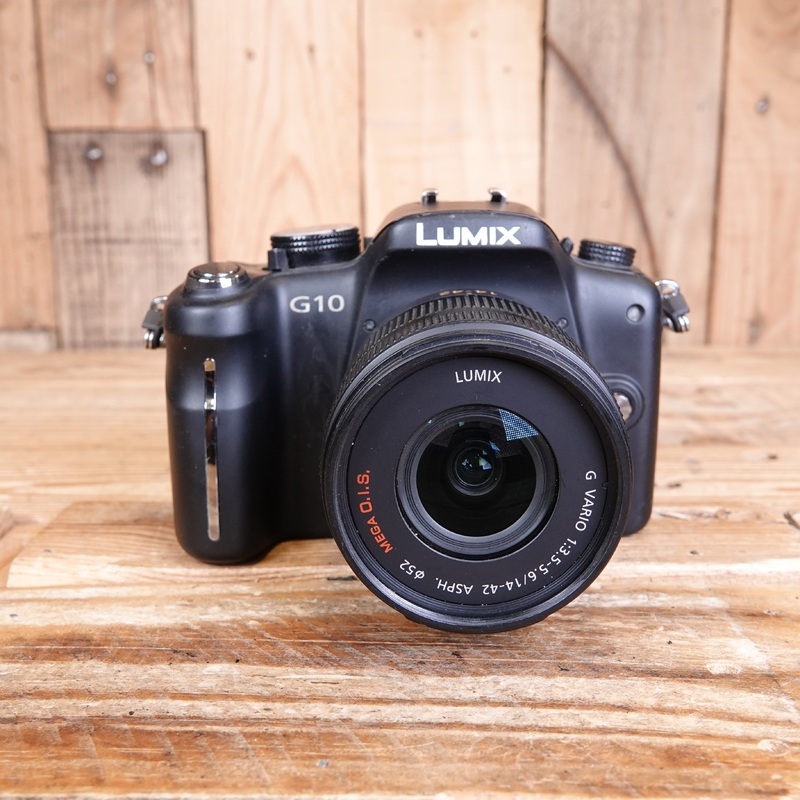 Used Panasonic Lumix G10 Camera with 14-42mm G Lens