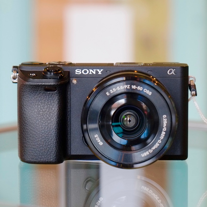 Sony A6300 with Sony E 16-50mm f3.5-5.6 OSS