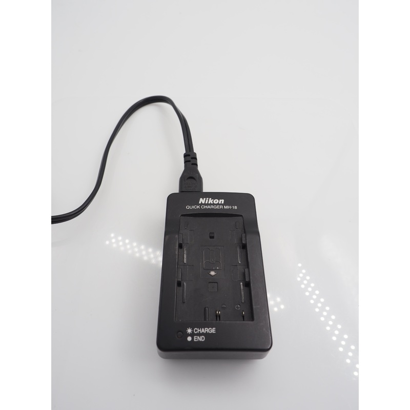 Used Nikon MH-18 Battery Charger 8583us