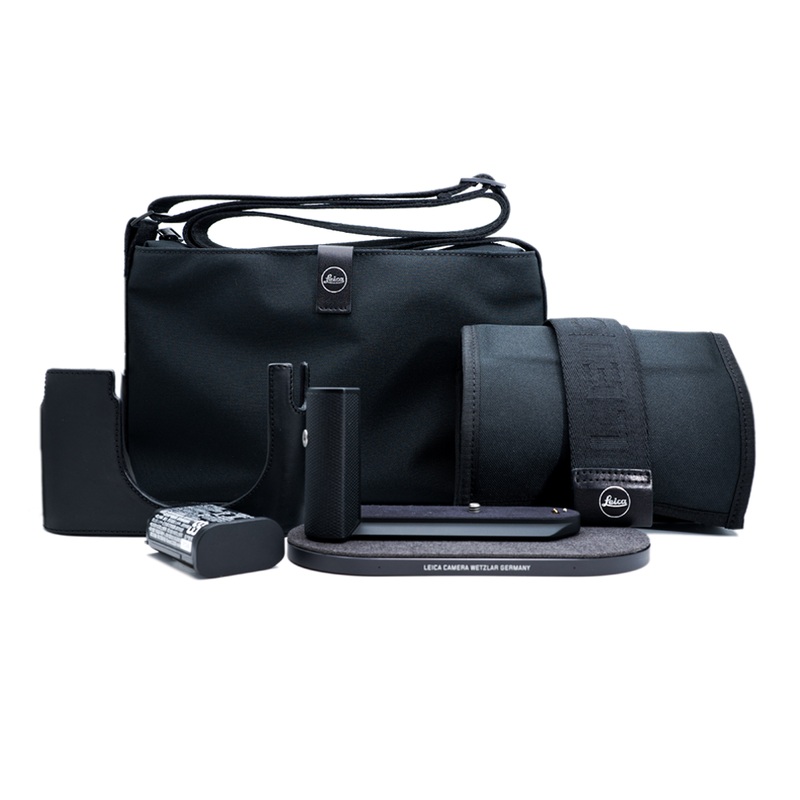Q3 Accessories Bundle Q3 Accessories Bundle (Black Halfcase)