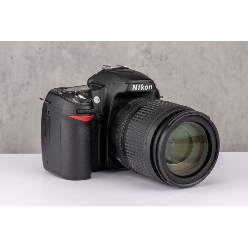Used Nikon D90 & 18-105mm VR