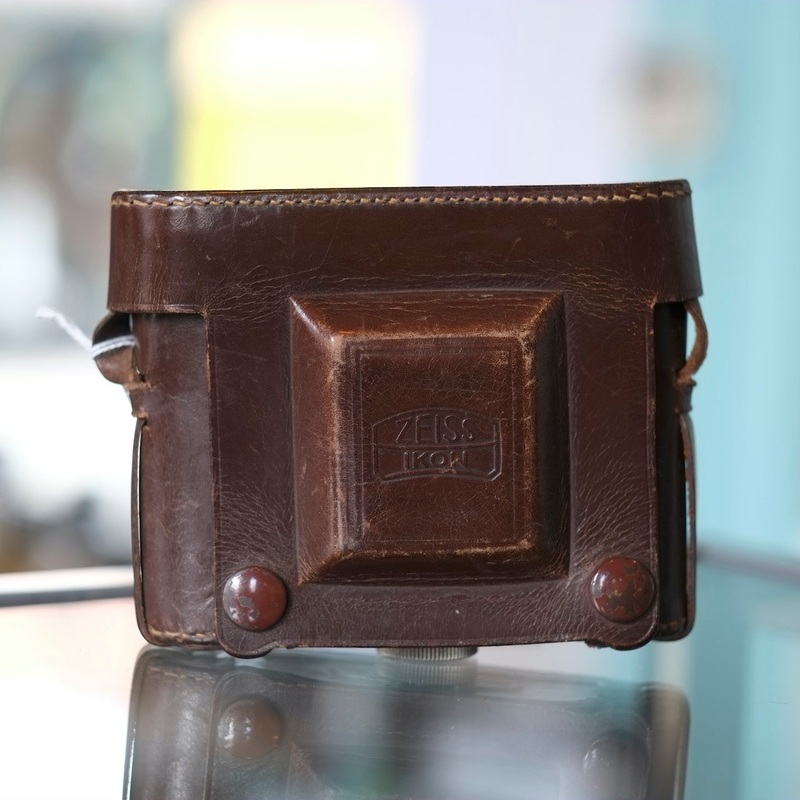 Leather case for Zeiss-Ikon 521/16